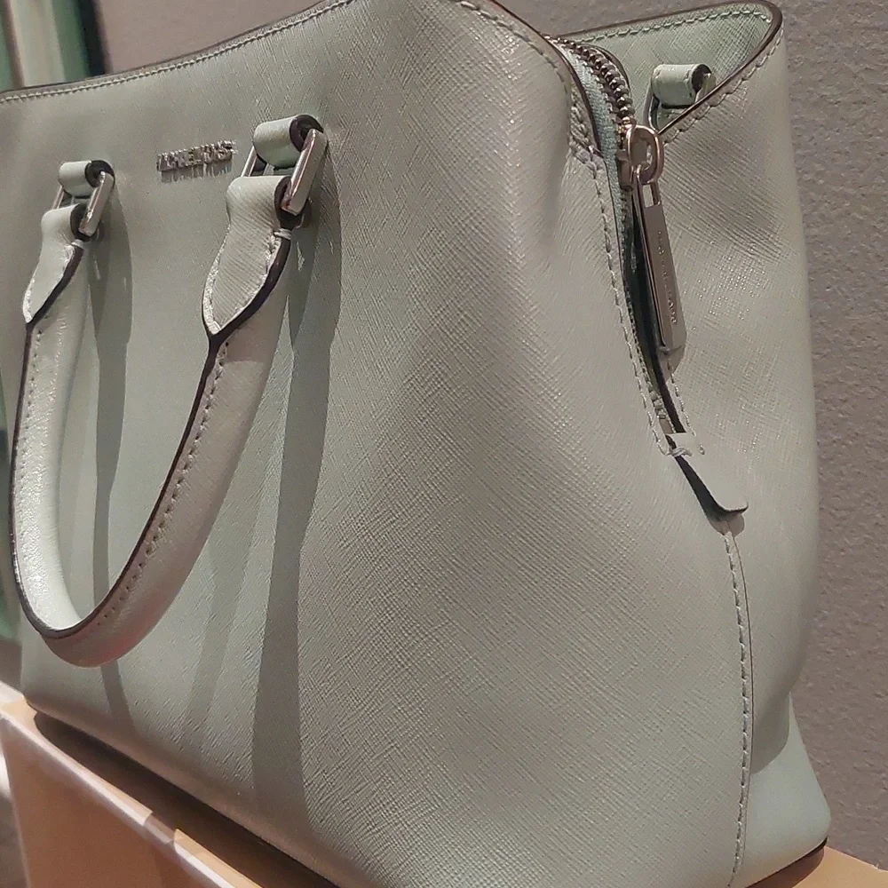 ❣️💫 MARK DOWN💫❣️ Michael Kors Bag - Picture 4 of 17